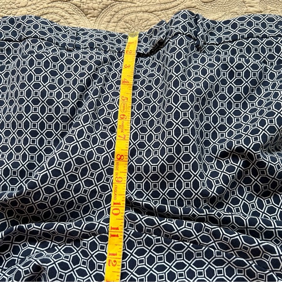 Geometric Patterned Spring Pants - Picture 5 of 9